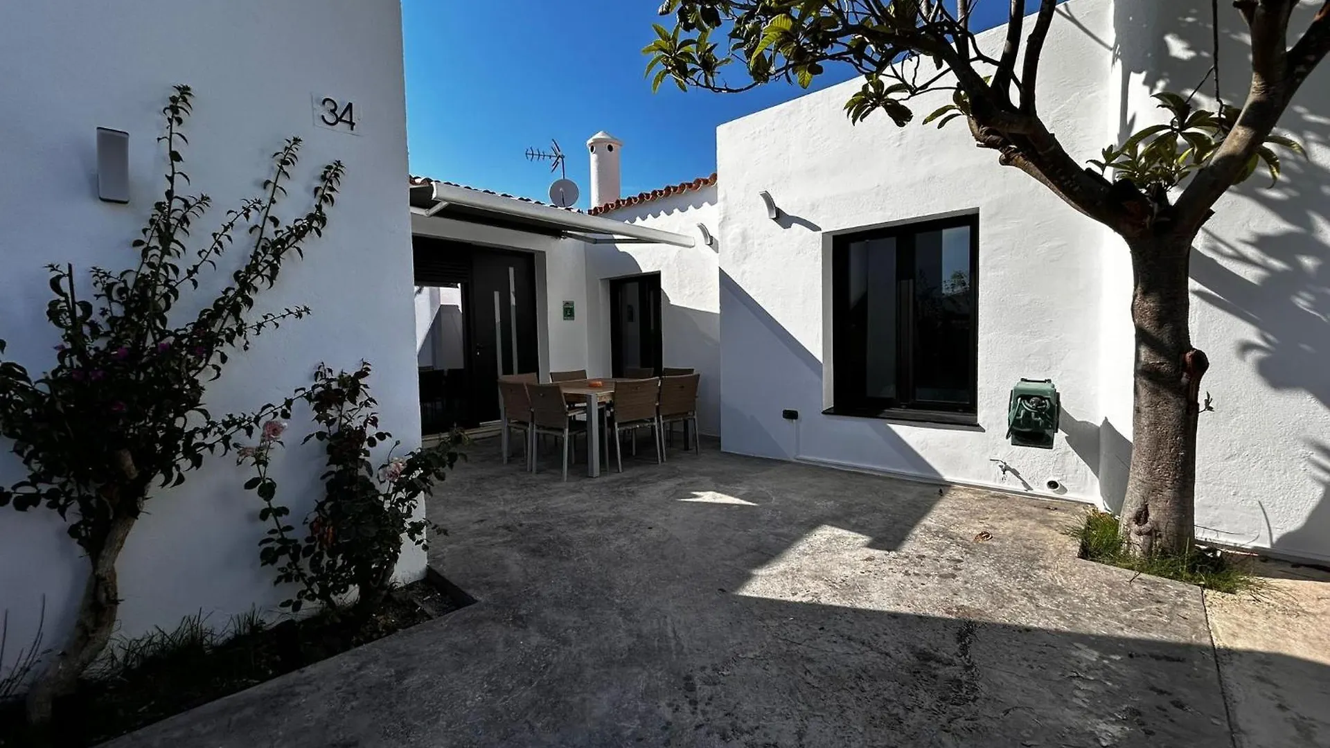 Casa Cala Llarga Villa Roses Spain
